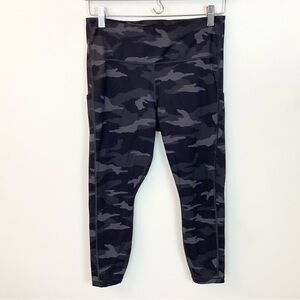 Athleta Ultimate Camo 7/8 Tight Leggings with Pockets - Black/Gray - MP